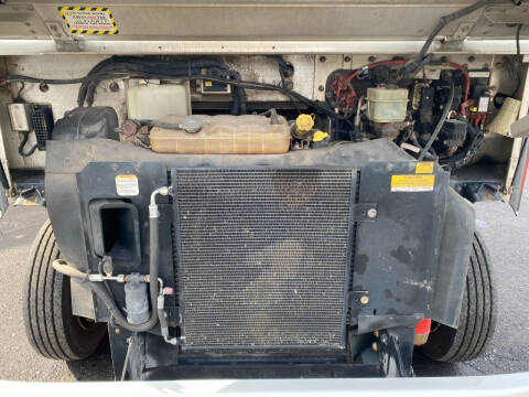 2014 Freightliner MT45 Chassis