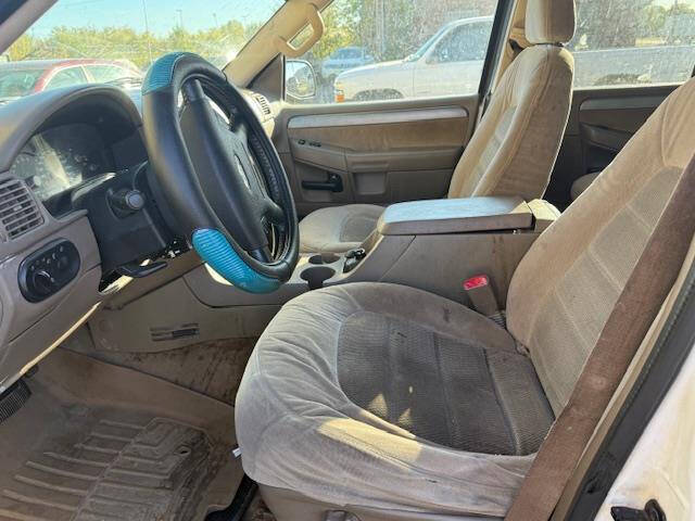 2004 Ford Explorer XLT