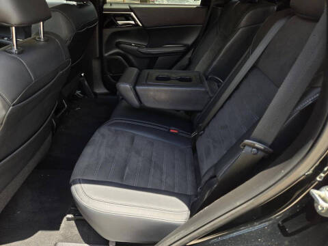 2024 Mitsubishi Outlander SE Black Edition