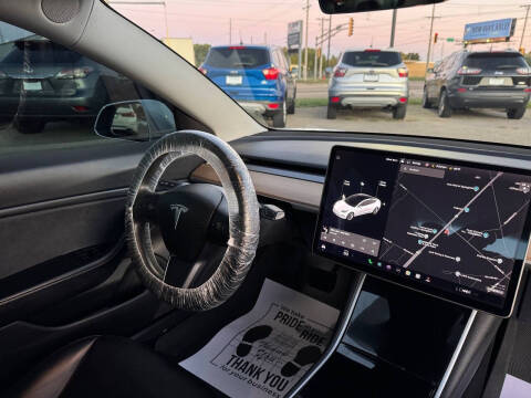 2020 Tesla Model 3 Long Range