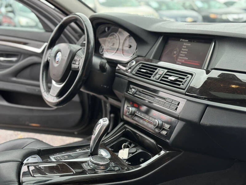 2015 BMW 5 Series 528i xDrive