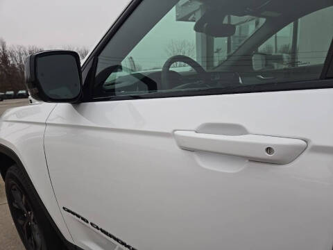 2024 Jeep Grand Cherokee Altitude