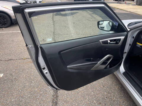 2016 Hyundai Veloster