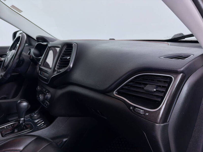 2019 Jeep Cherokee Trailhawk