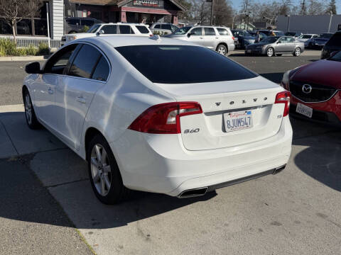 2016 Volvo S60 T5 Drive-E Premier