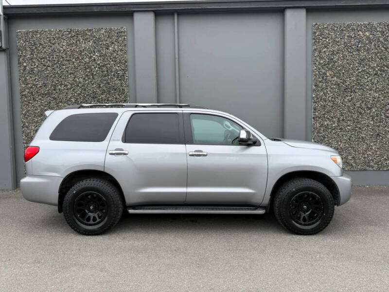2008 Toyota Sequoia Platinum
