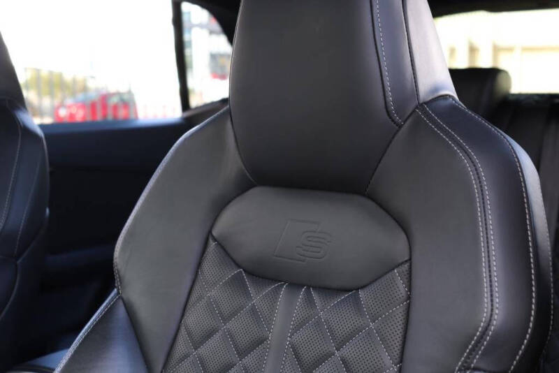 2023 Audi SQ8 4.0T quattro Prestige