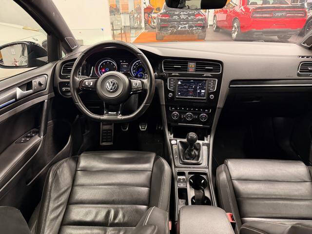 2017 Volkswagen Golf R 4Motion