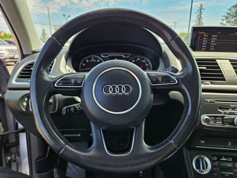 2015 Audi Q3 2.0T quattro Prestige