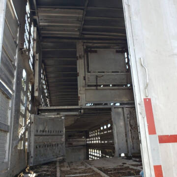 1984 Barrett Livestock Trailer