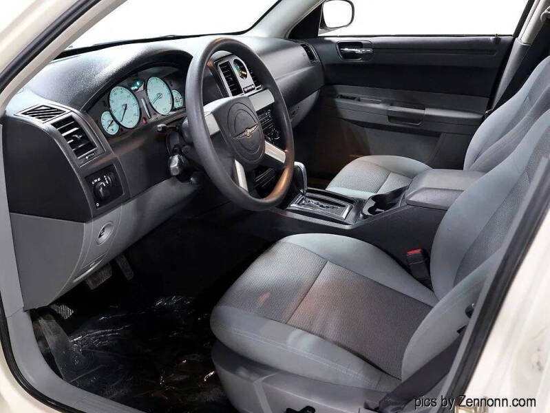 2005 Chrysler 300
