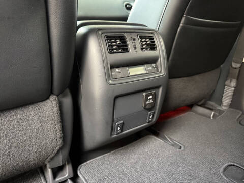 2015 Nissan Pathfinder Platinum