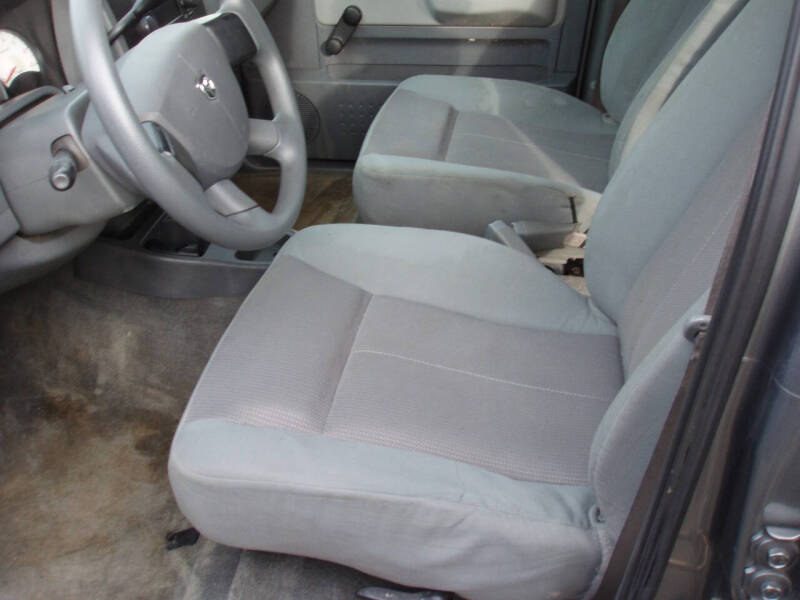 2005 Dodge Dakota ST