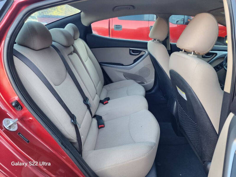 2014 Hyundai Elantra SE