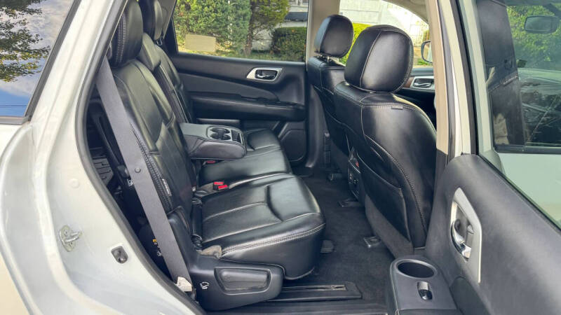 2018 Nissan Pathfinder Platinum