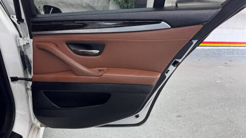 2016 BMW 5 Series 528i