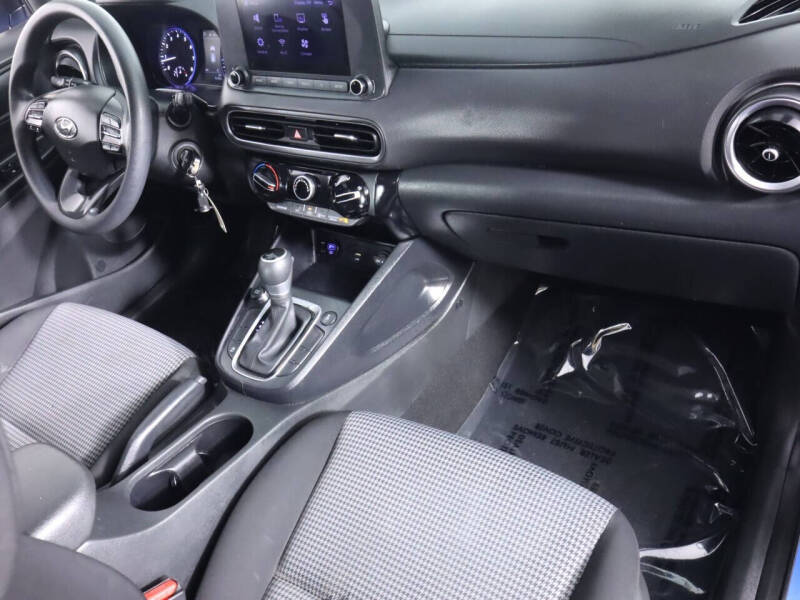 2022 Hyundai Kona SE