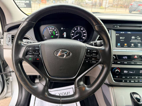 2017 Hyundai Sonata Hybrid