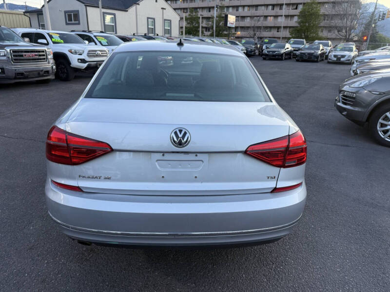 2016 Volkswagen Passat 1.8T SE