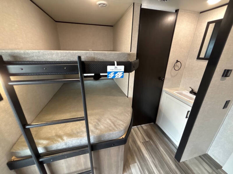 2025 Jayco SLX 263BHS