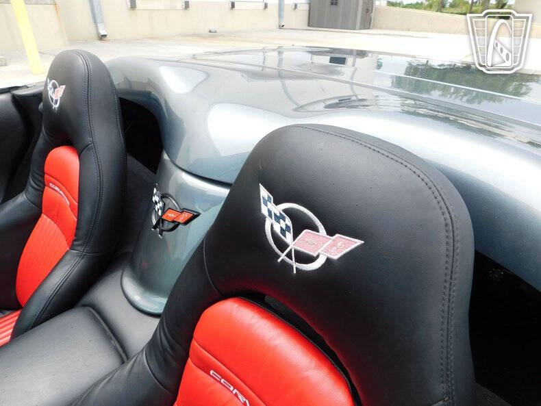 2004 Chevrolet Corvette