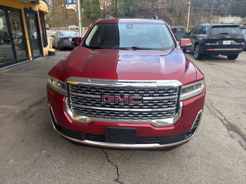 2022 GMC Acadia Denali