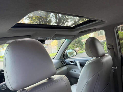 2013 Toyota Highlander SE