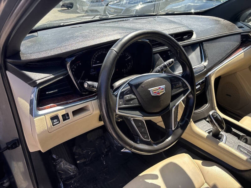 2018 Cadillac XT5 Luxury