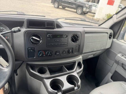 2011 Ford E-Series E-250