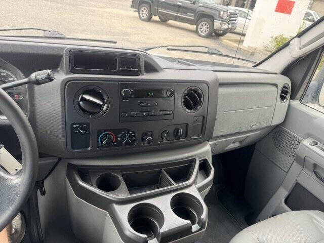 2011 Ford E-Series E-250