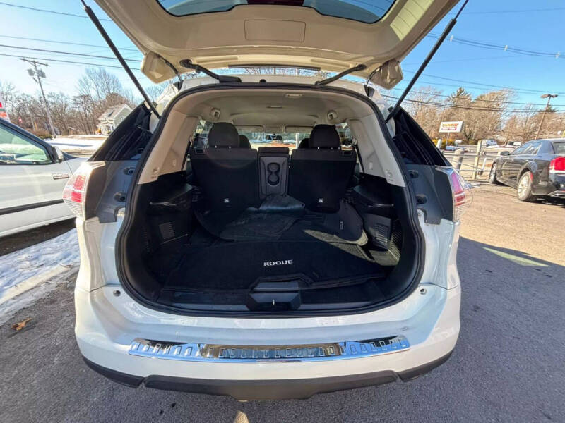 2016 Nissan Rogue SV