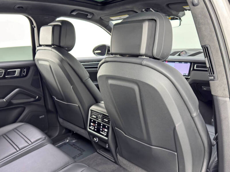 2021 Porsche Cayenne GTS