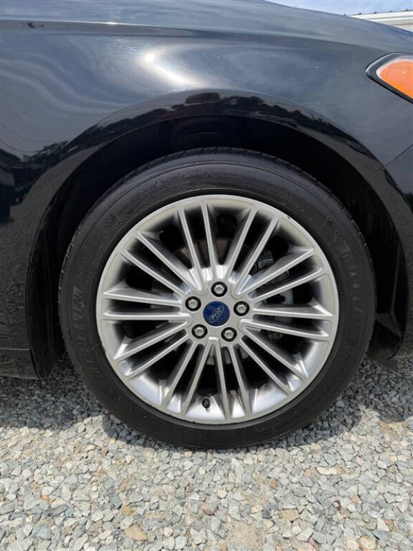 2016 Ford Fusion SE