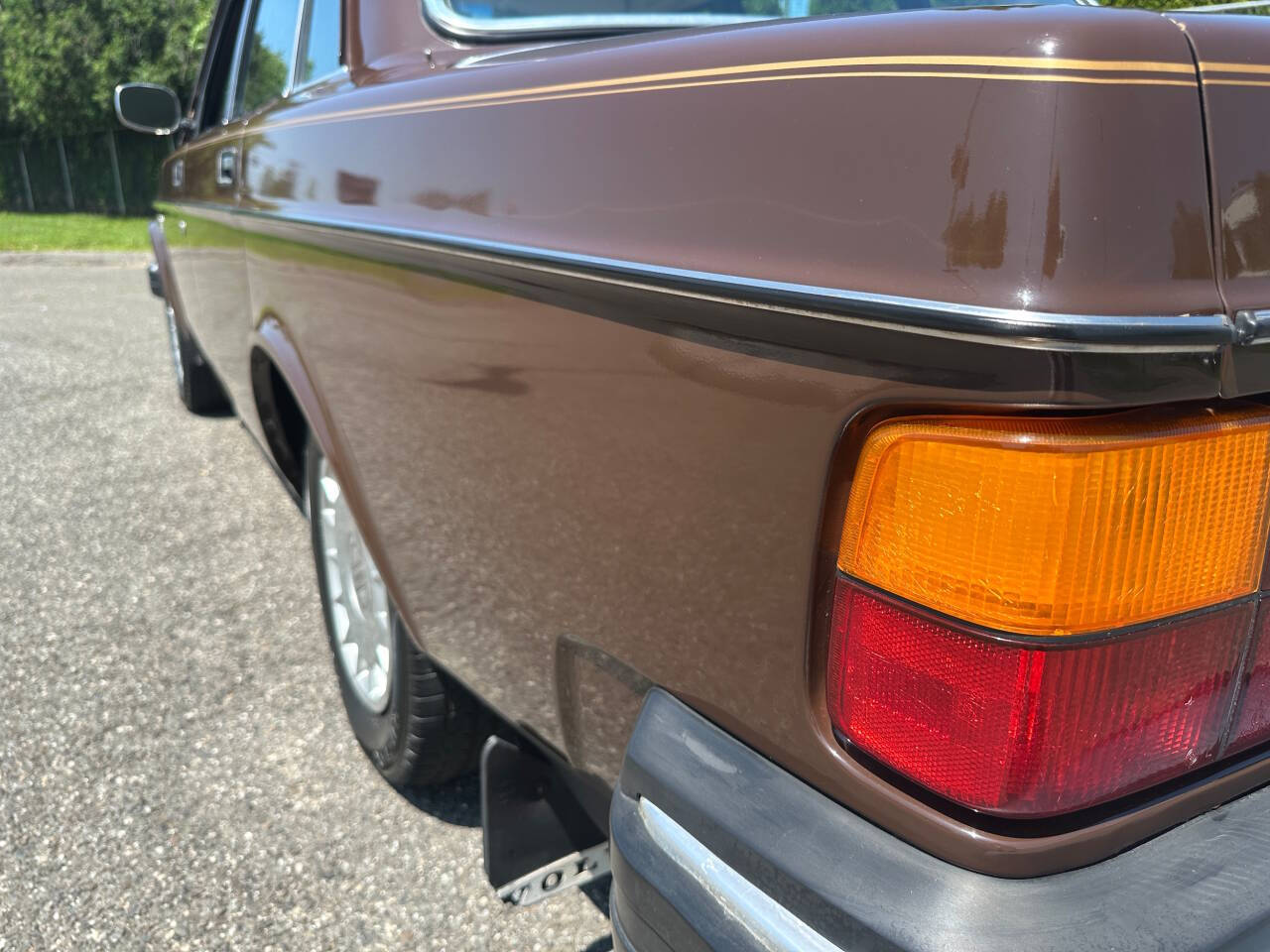 1979 Volvo 244DL 12