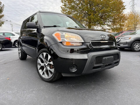2011 Kia Soul +