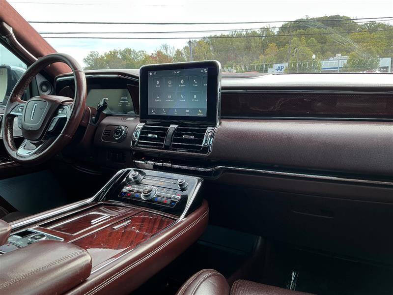 2018 Lincoln Navigator Black Label