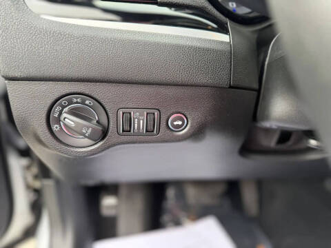 2023 Chrysler 300 S V6