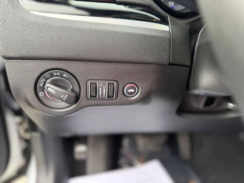 2023 Chrysler 300 S V6