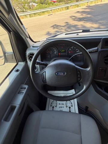 2014 Ford E-Series E-150
