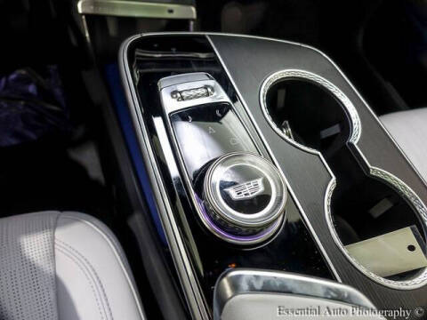 2025 Cadillac LYRIQ Sport 2