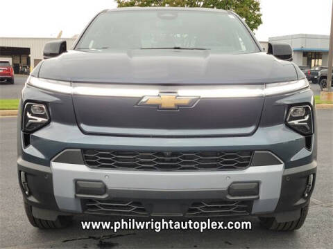 2025 Chevrolet Silverado EV LT