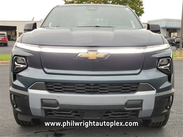 2025 Chevrolet Silverado EV LT