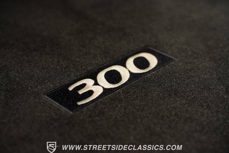 2012 Chrysler 300 SRT8