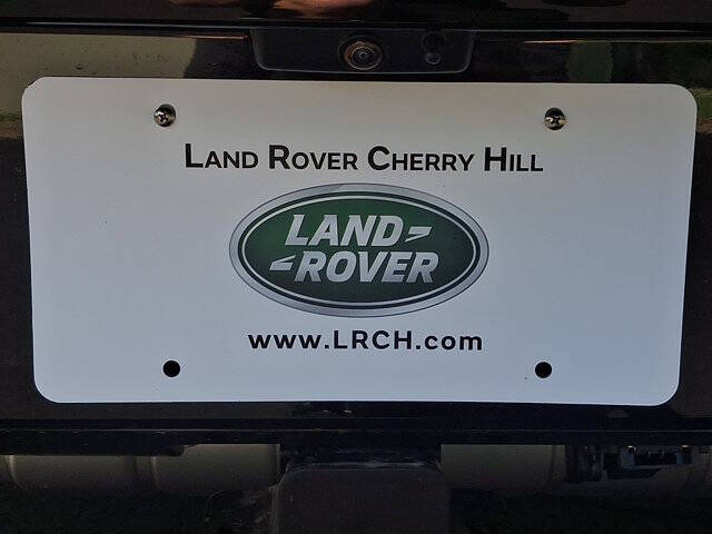 2026 Land Rover Defender 130 P400 X-Dynamic SE