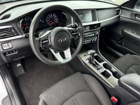 2020 Kia Optima LX