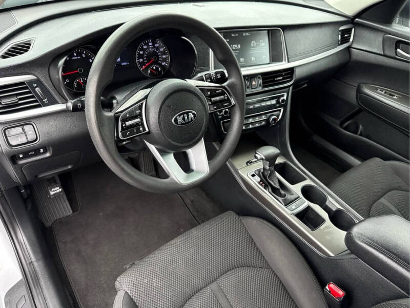 2020 Kia Optima LX