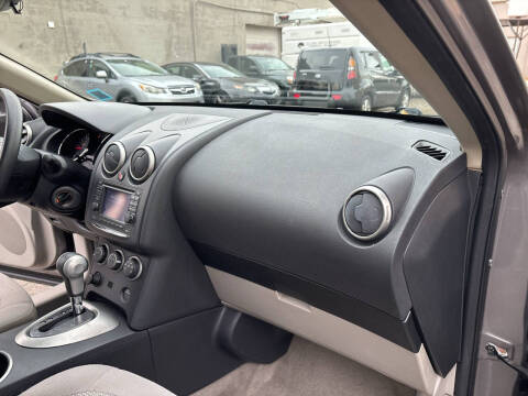 2011 Nissan Rogue S Krom