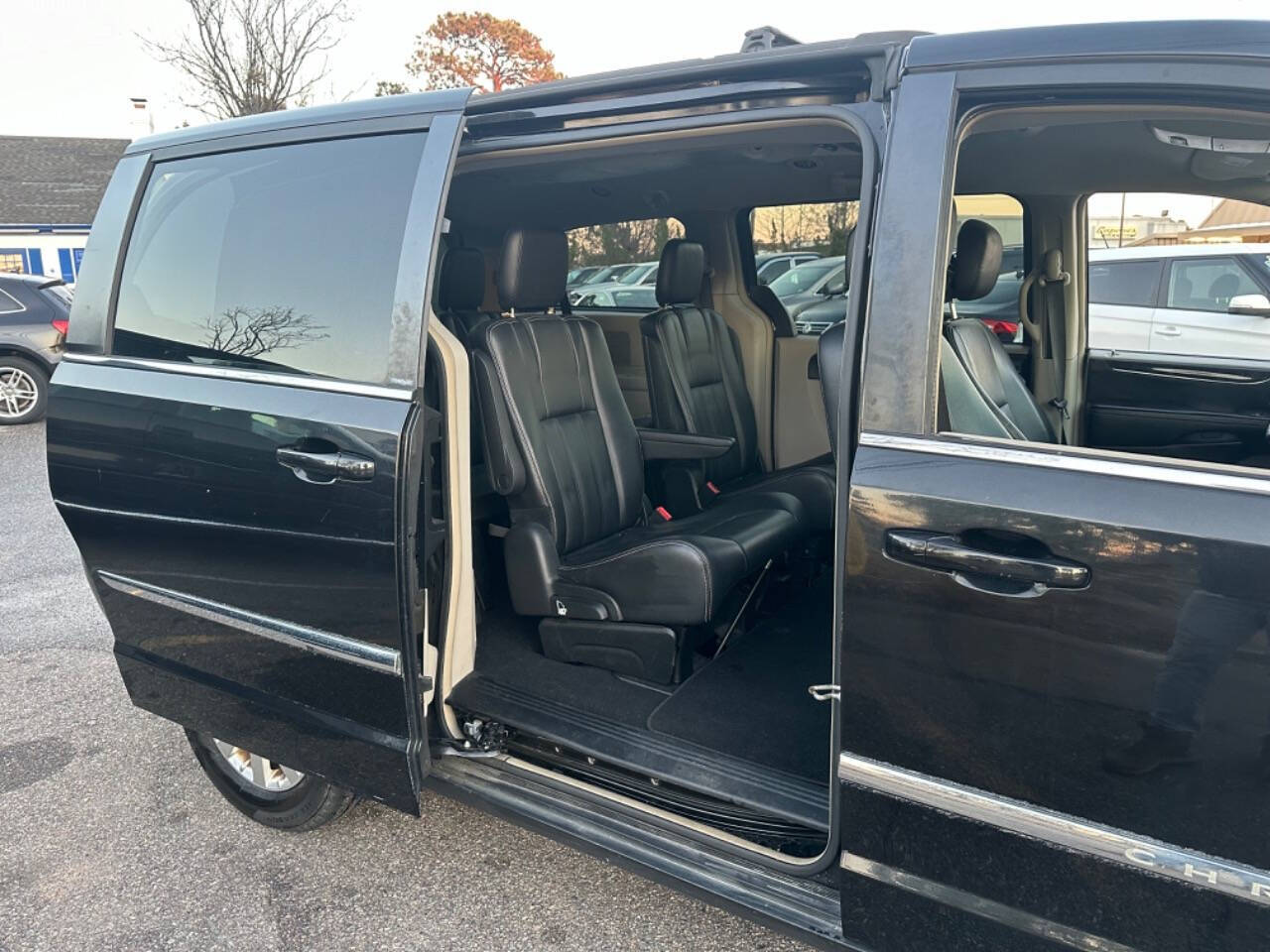 2014 Chrysler Town and Country for sale at CarMood in Virginia Beach, VA