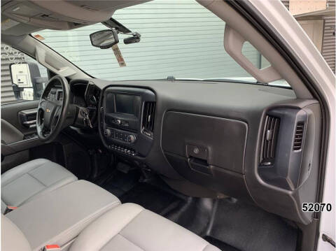 2022 Chevrolet Silverado 5500HD