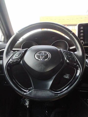 2019 Toyota C-HR XLE